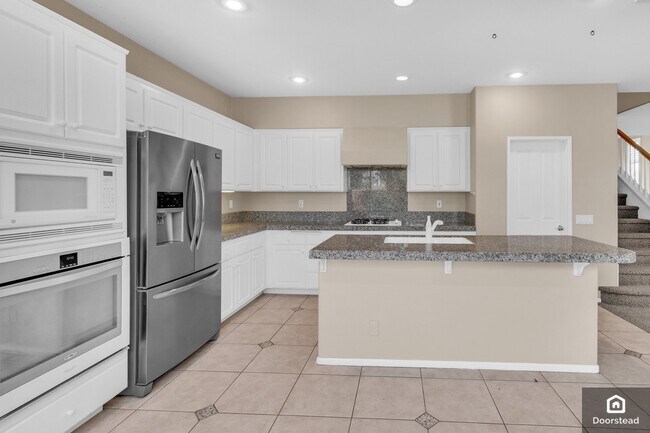 Building Photo - 30958 Mashie Way