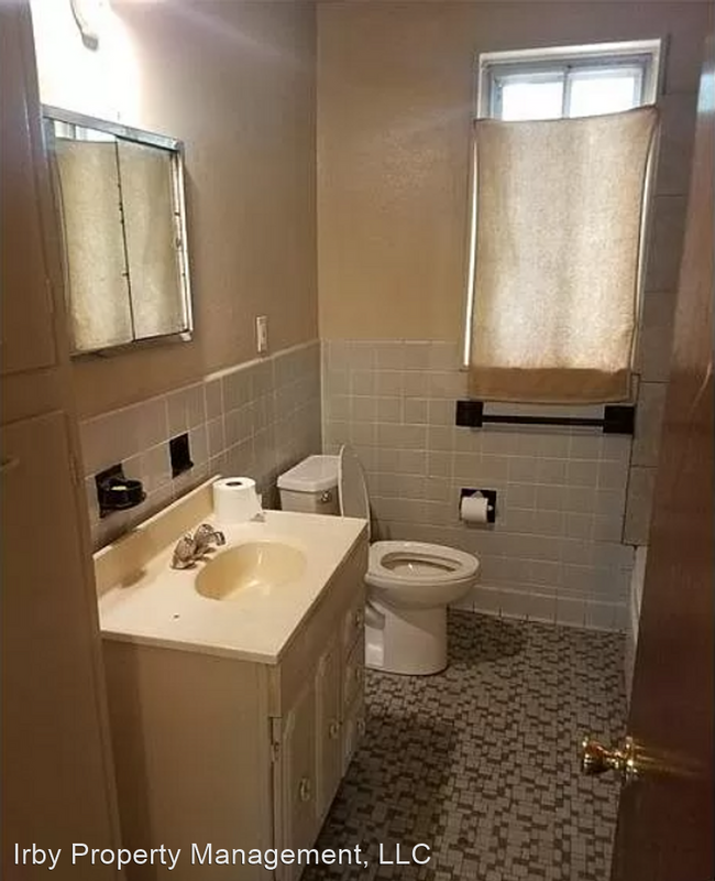 Building Photo - 3 br, 1 bath House - 460 Seabreeze Road East