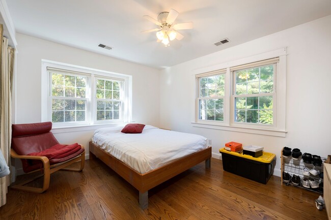 Building Photo - Amazingly Beautiful Colonial - Montgomery Village - Maryland