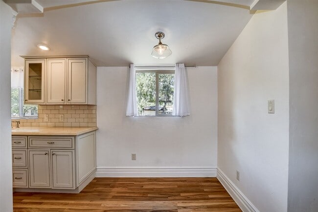 Building Photo - Adorable 2 Bed, 1 Bath Home in Prescott!