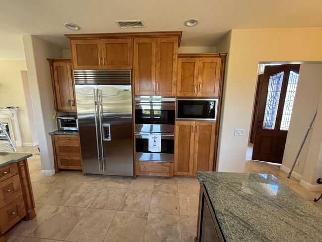 Building Photo - Beautiful 3BD 3.5BA House in La Jolla