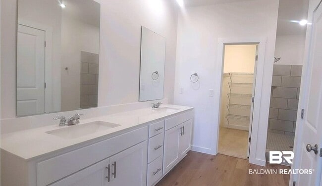 Building Photo - 3840 Casita Cir