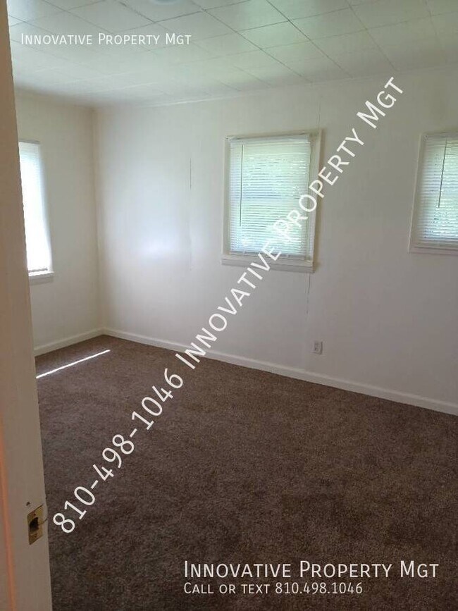 Building Photo - 1133 W Buder Ave