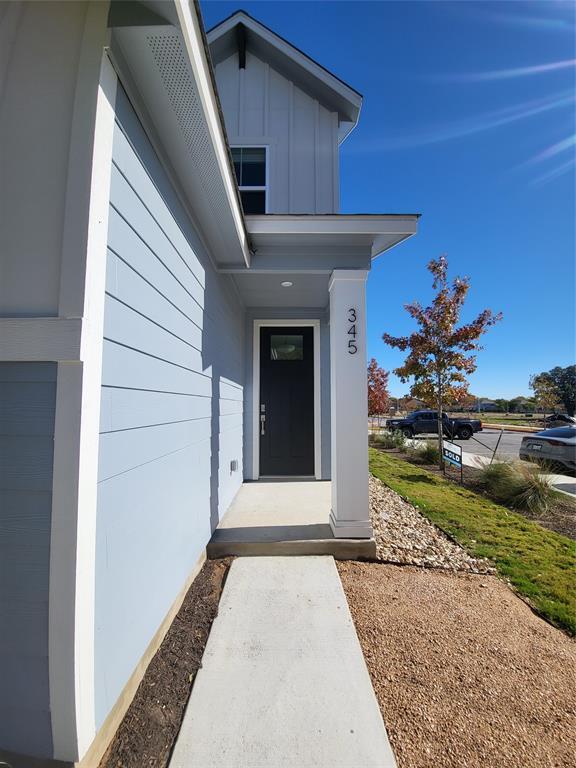 Building Photo - 345 Aqua Spgs Aly