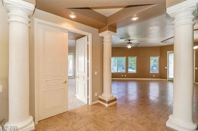 Building Photo - 2460 Monarch Bay Dr