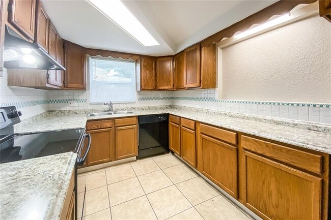 Building Photo - 1103 Chelsea Ln