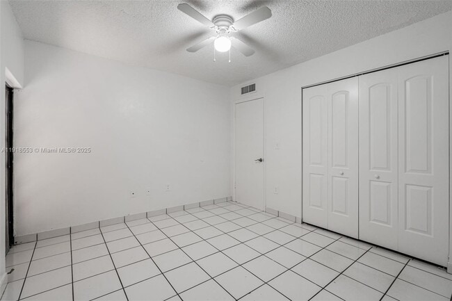 Building Photo - 7003 Crown Gate Ct