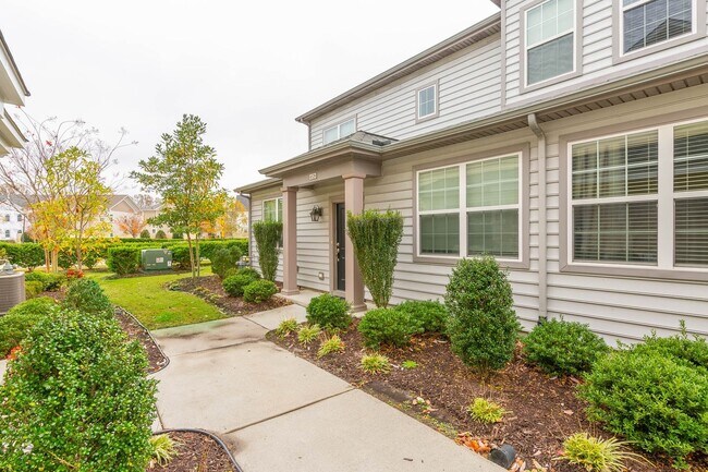 Building Photo - Spacious Condo in Spence Crossing