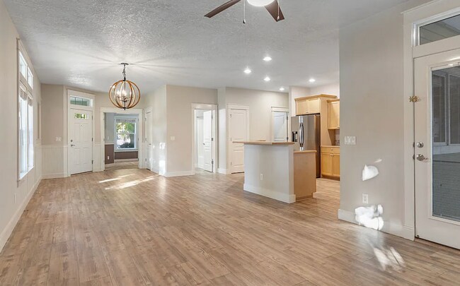 Building Photo - Charming 3 Bedroom Home in Eagle – Minutes to Eagle Bike Park