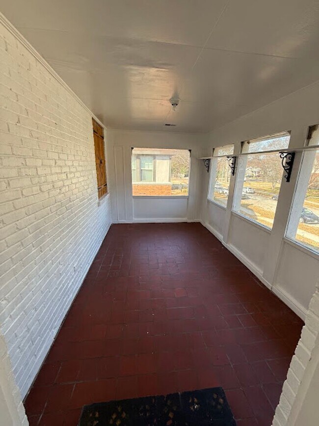 Building Photo - 480F - 2167 Washington