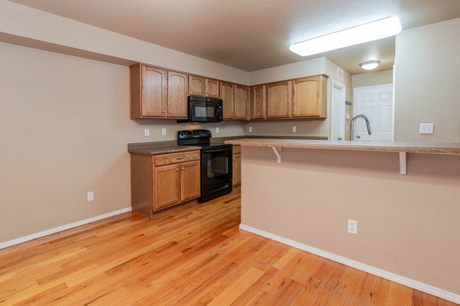 Building Photo - $2195 | 3BR/2.5BA | Dog Friendly Beautiful...