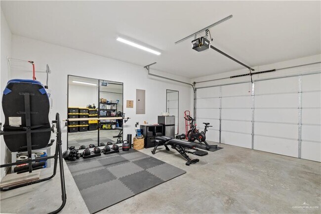 Building Photo - 2409 Antelope Cyn St