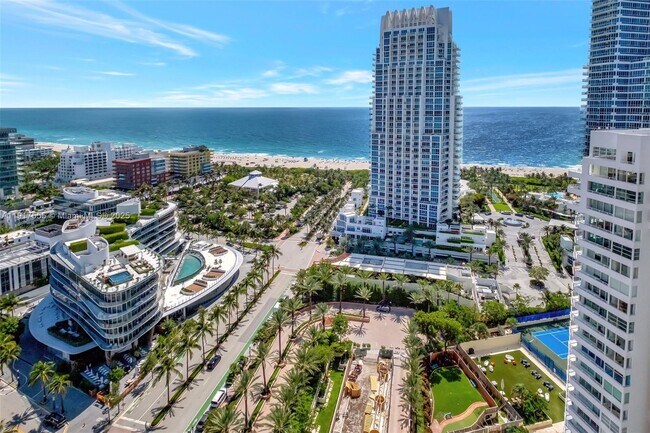 Building Photo - 300 South Pointe Dr