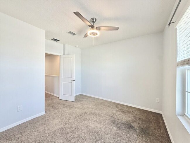 Building Photo - 5321 Loblolly Ln