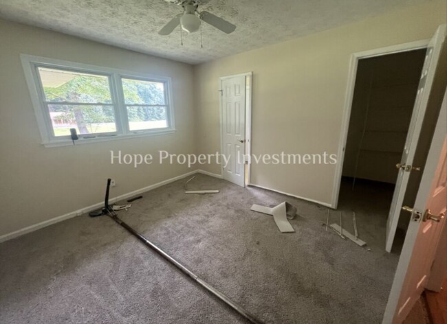 Building Photo - 69 Belleau Woods Dr