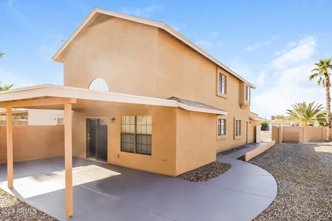 Building Photo - 15423 N 37th Ln