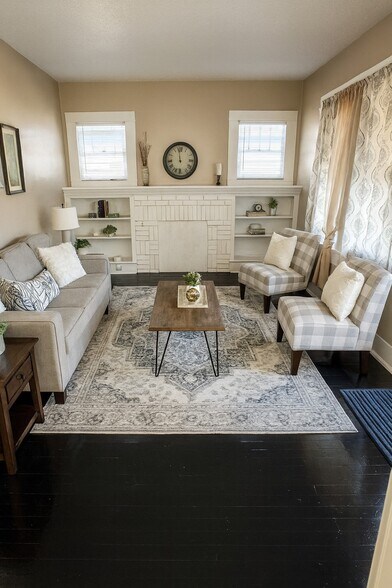 Building Photo - 4732 Ave T