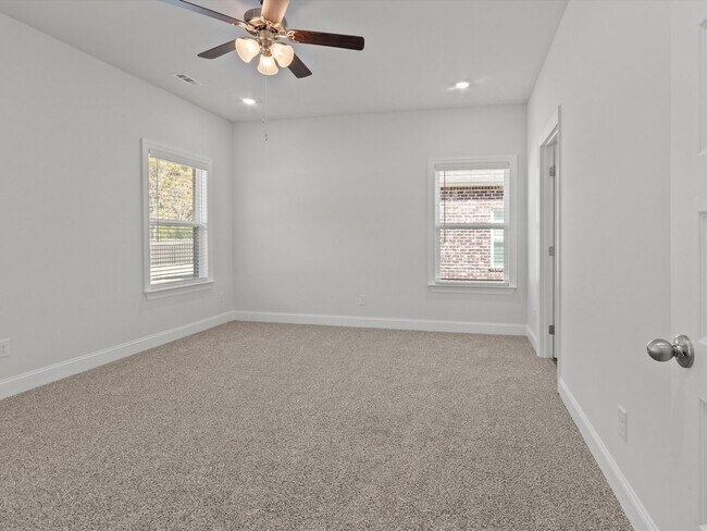 Building Photo - Spacious 4-Bed, 3-Bath New Home with 3-Car...