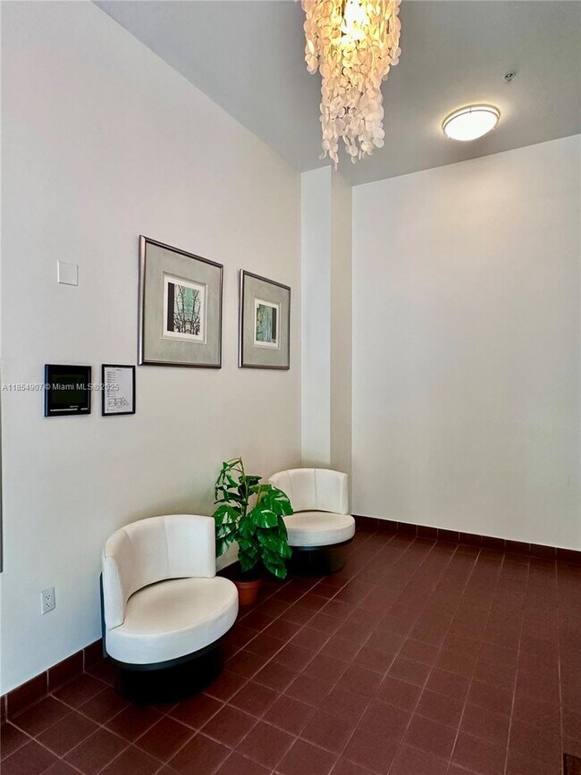 Building Photo - 7275 SW 89th St