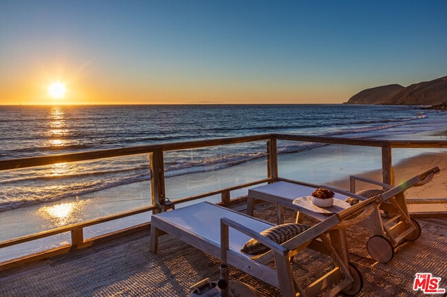 Building Photo - 42602 Pacific Coast Hwy