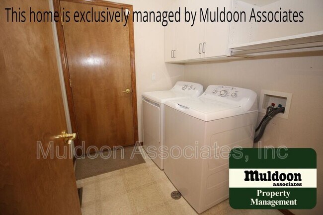 Building Photo - 3389 Magellans Eagle Dr