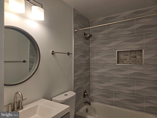 Building Photo - 5401 Riba Ct