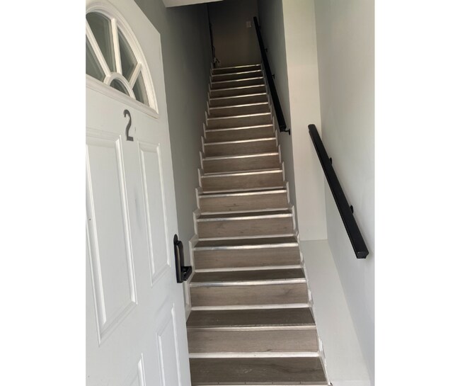 Building Photo - 2933 Presstman St