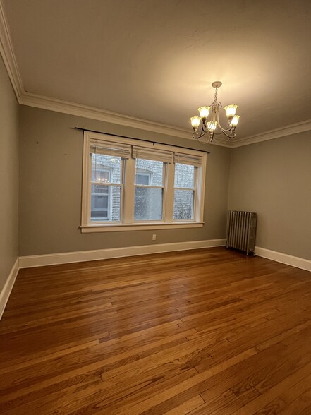 Dining Room - 3223 W Olive Ave