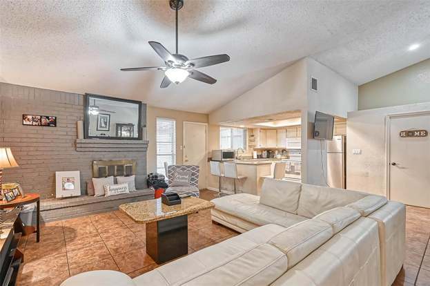 Building Photo - 21631 Park Villa Dr