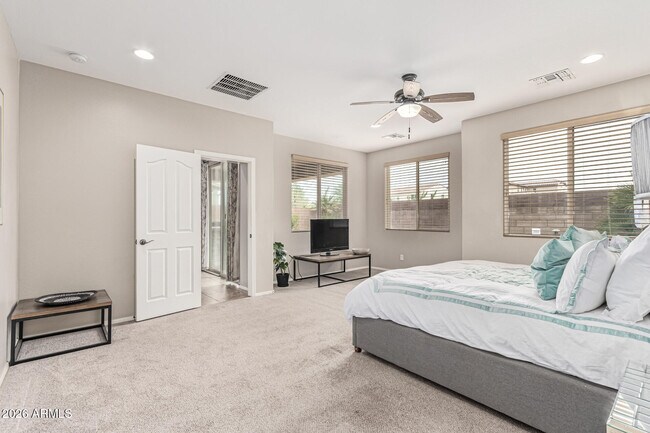 Building Photo - 7657 S Debra Dr