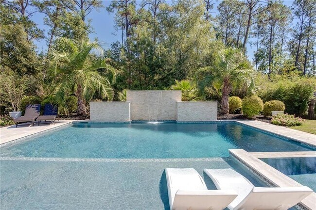 Building Photo - 306 Palermo Dr