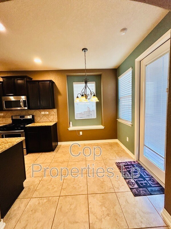 Building Photo - 1331 Tweed Willow