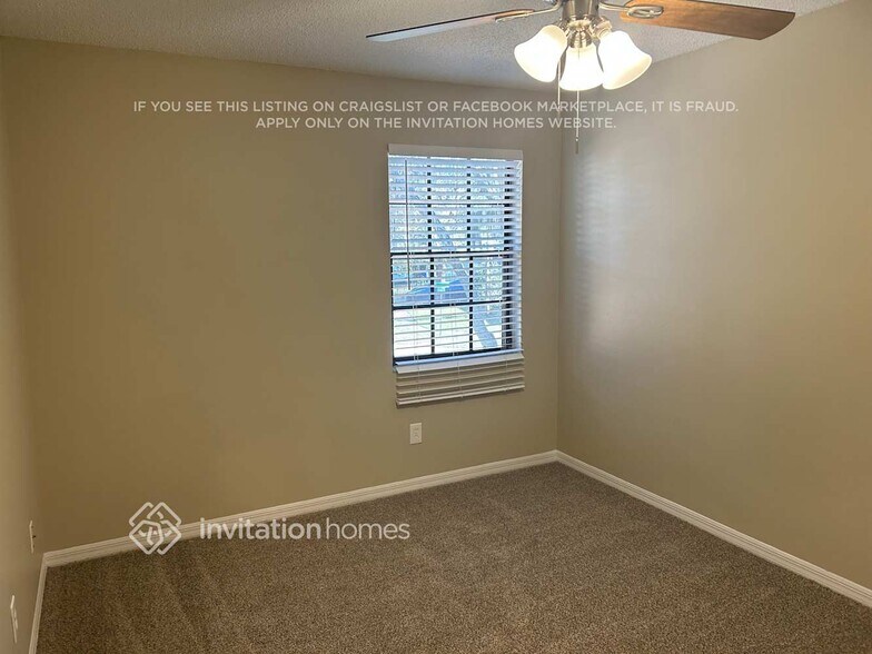 Building Photo - 3915 Penrod Ln