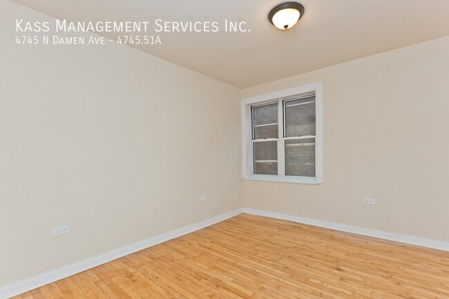 Building Photo - 4745 N Damen Ave