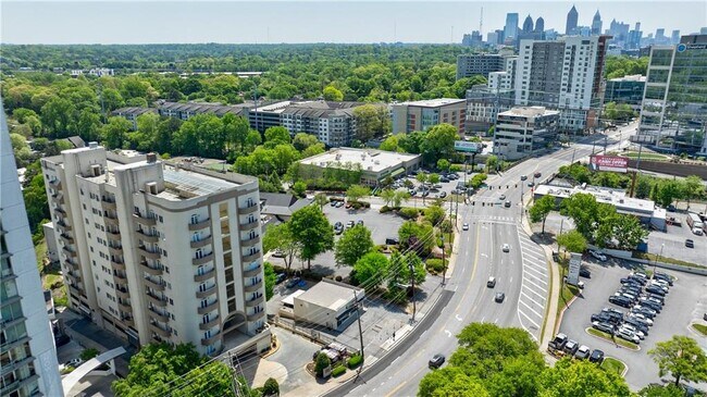 Building Photo - 2161 Peachtree Rd NE