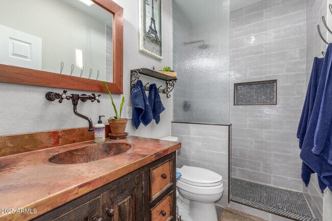 Building Photo - 15759 E Echo Hill Dr
