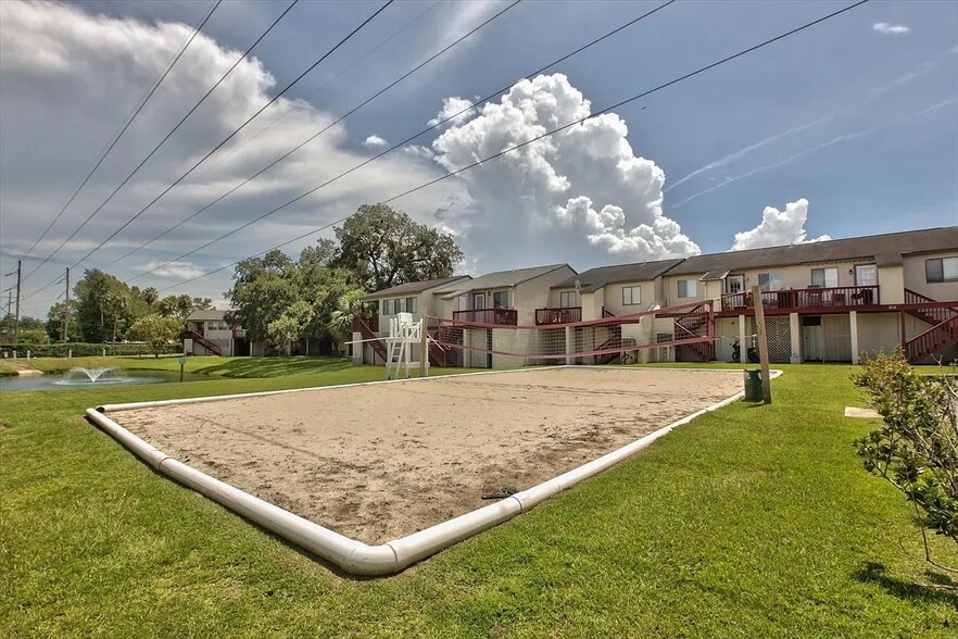 Sand Volleyball - 1337 Airport Dr