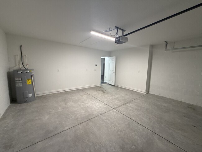 Building Photo - 2234 NW 65th Pl