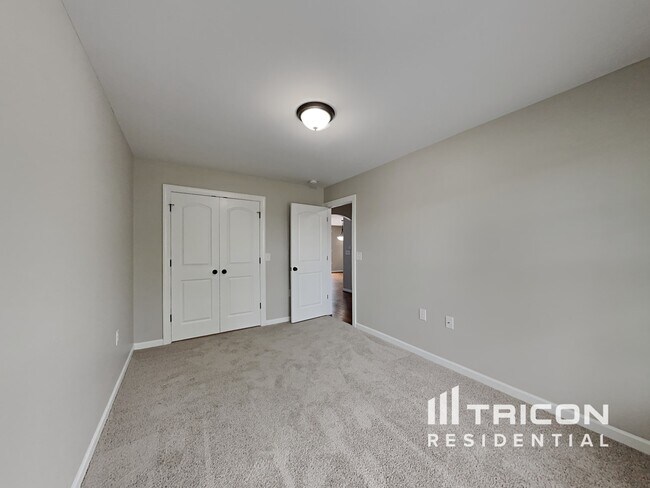 Building Photo - 3901 Creekmoore Drive Winston Salem NC