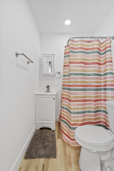 Building Photo - 2956 E Mobile Ln