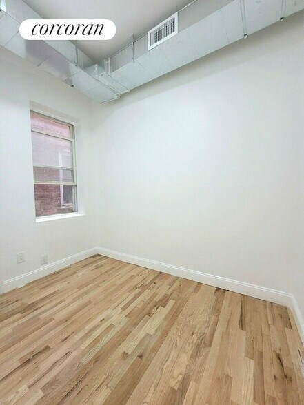 Building Photo - 656 MacDonough St