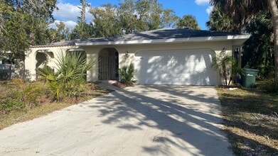 Building Photo - Private Siesta Key Retreat Minutes from World-Famous Beach