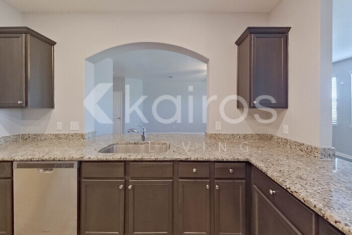 Building Photo - 5611 Littoral Rd