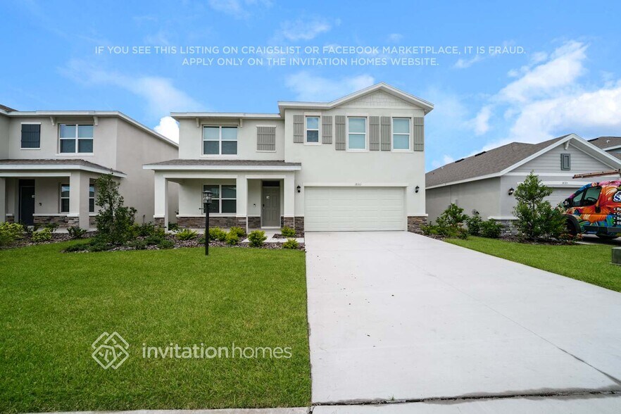 Primary Photo - 18311 Wheathouse Pl