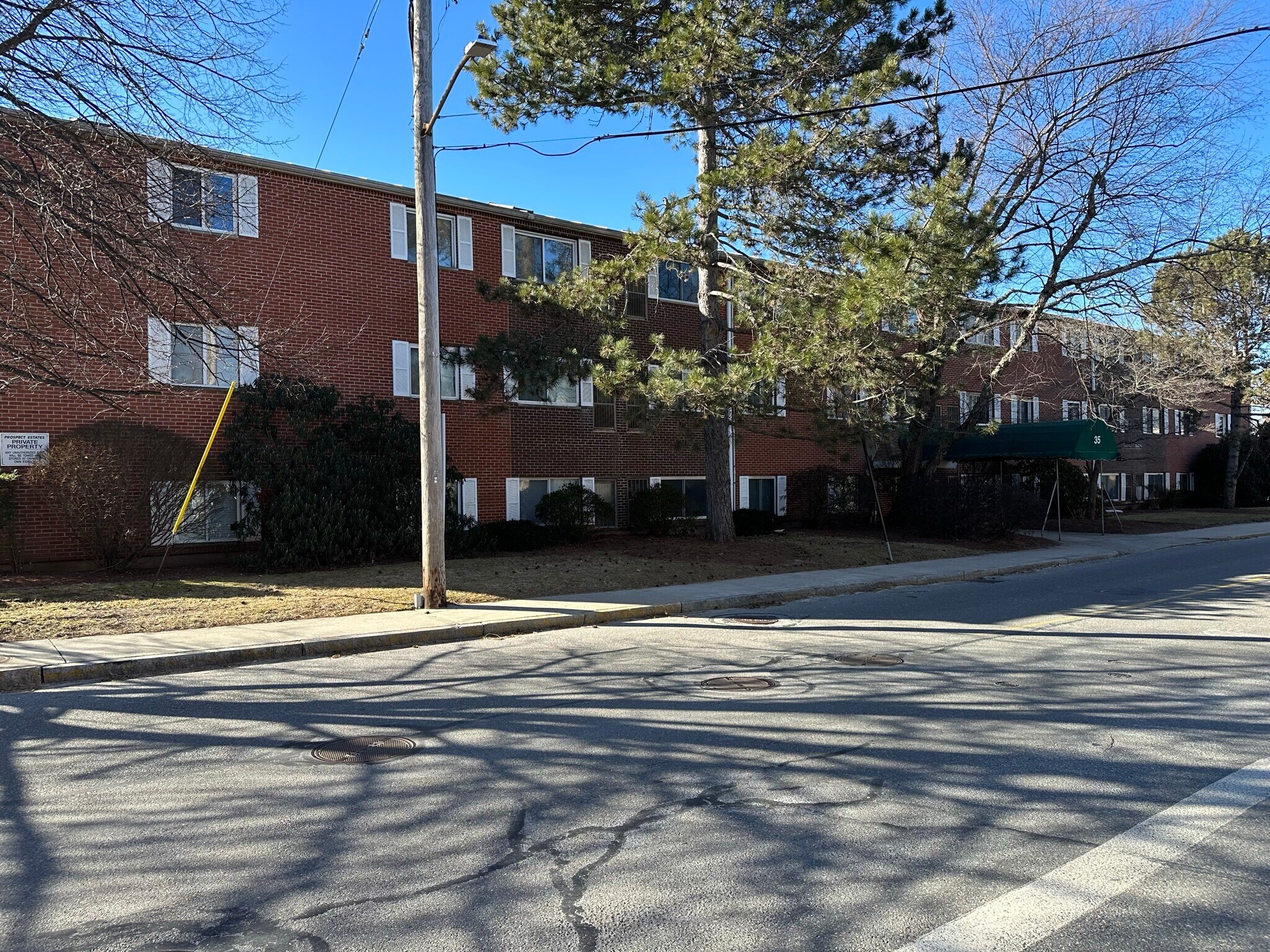 Building Photo - 35 Prospect St