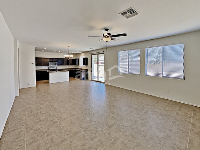 Building Photo - 3453 N Almar