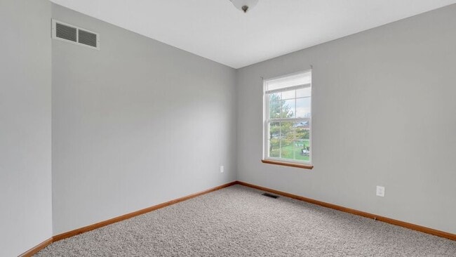 Building Photo - 167 Carriage Pl