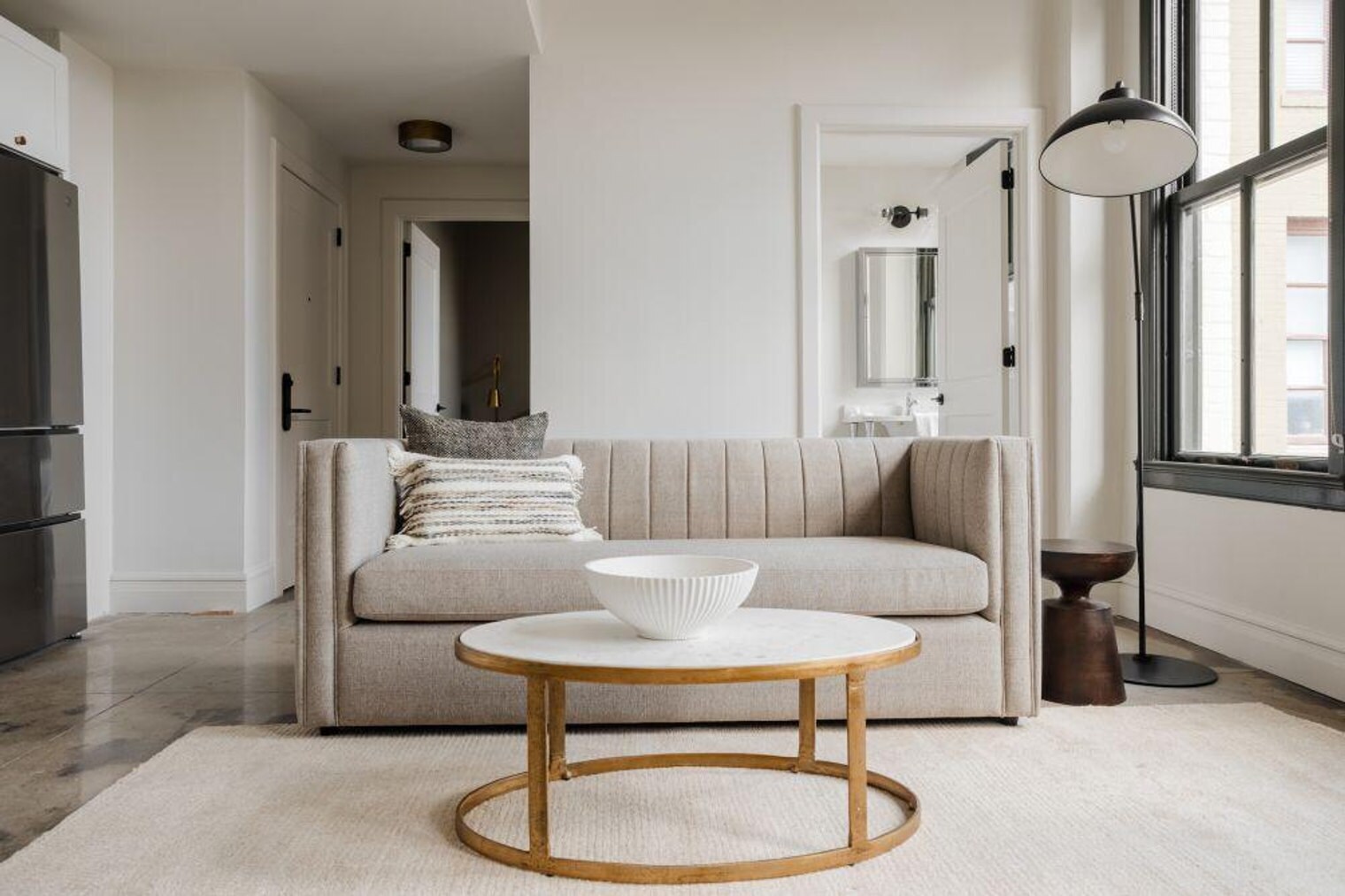 Building Photo - 505 E Travis St