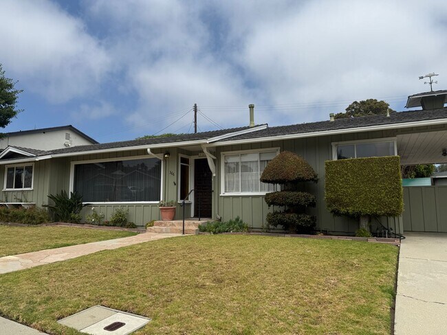 Building Photo - 1950's Ranch Style Home Above Ventura College