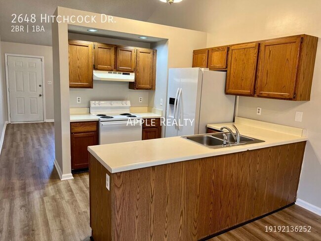 Building Photo - 2648 Hitchcock Dr